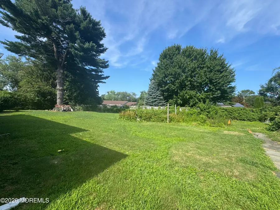 4 Gary Drive, Neptune, NJ 07753 - #3