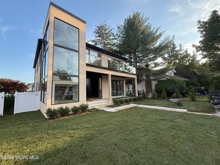 5 Royal Place, Long Branch, NJ 07740 - #2