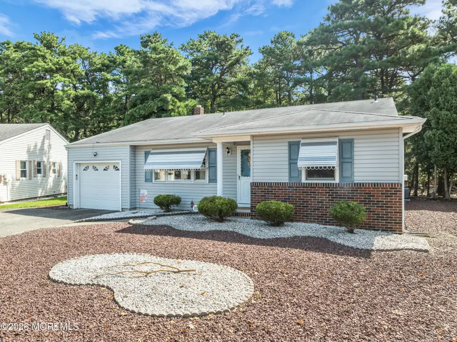 21 Burlington Court, Toms River, NJ 08757 - #2