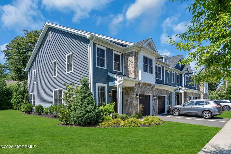 5 Samantha Way, Eatontown, NJ 07724 - #2