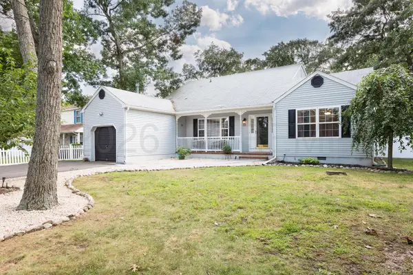 275 Lakeshore Drive, Manahawkin, NJ 08050