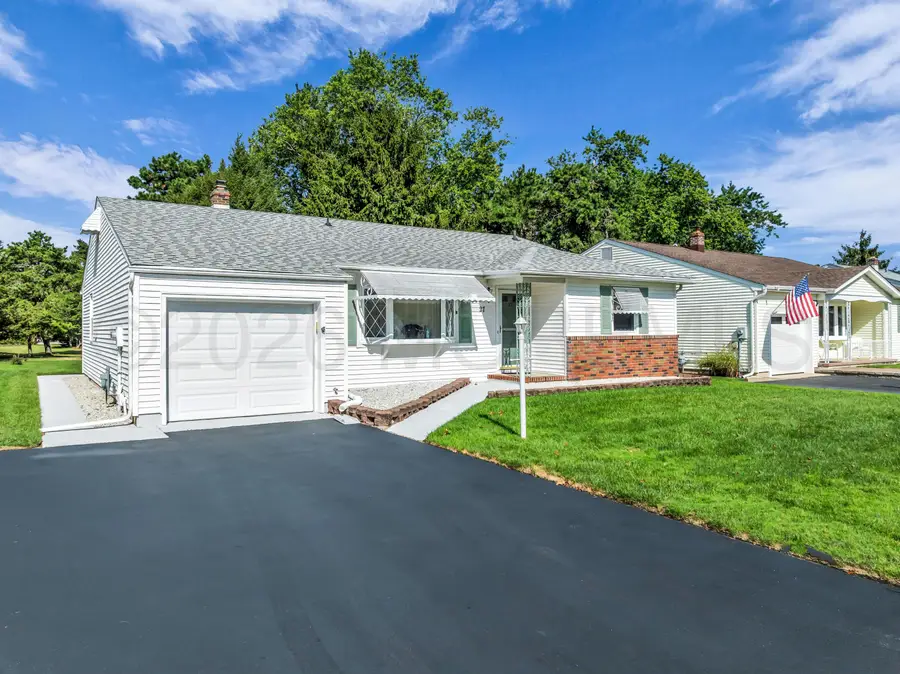 27 Nostrand Drive, Toms River, NJ 08757 - #2