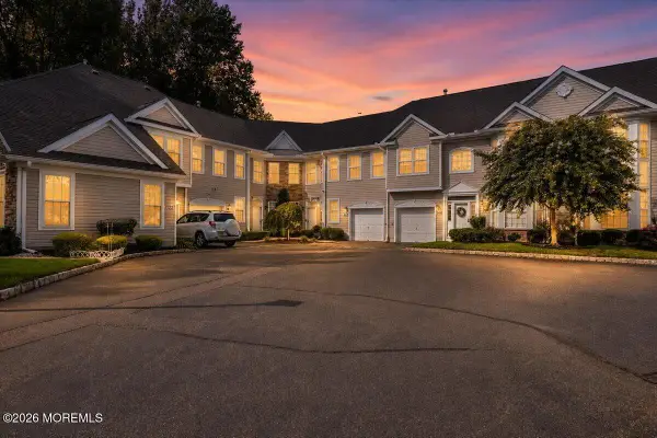 170 Shinnecock Drive, Manalapan, NJ 07726