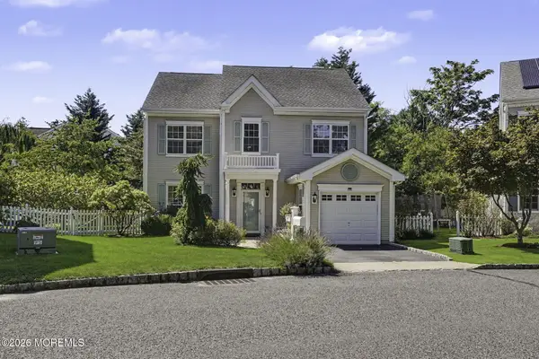 2083 Benjamin Circle, Wall, NJ 07719
