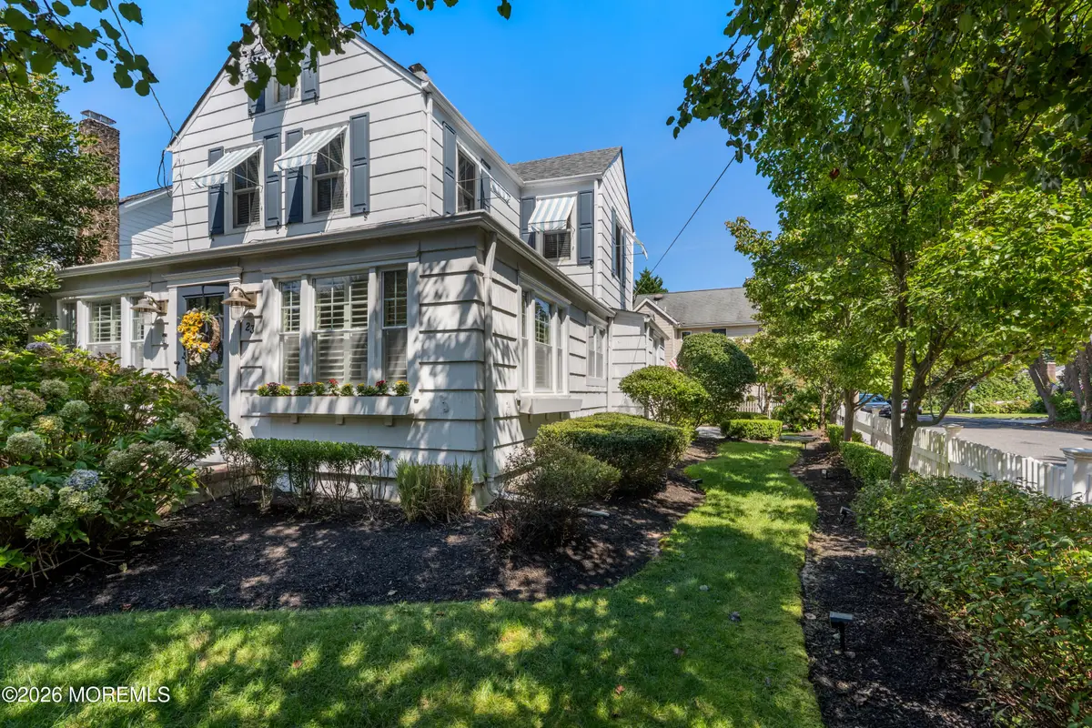 23 Kemp Avenue, Fair Haven, NJ 07704 - #1