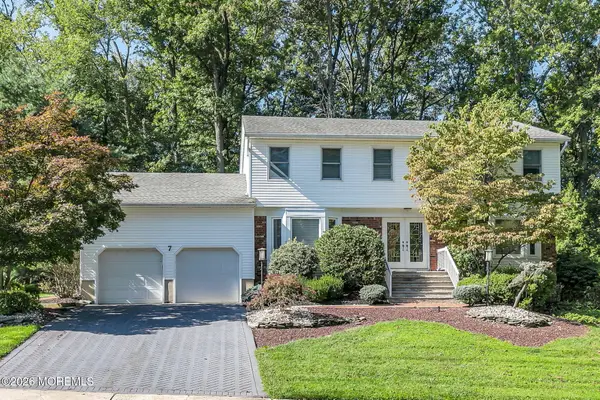 7 Monroe Drive, Marlboro, NJ 07746