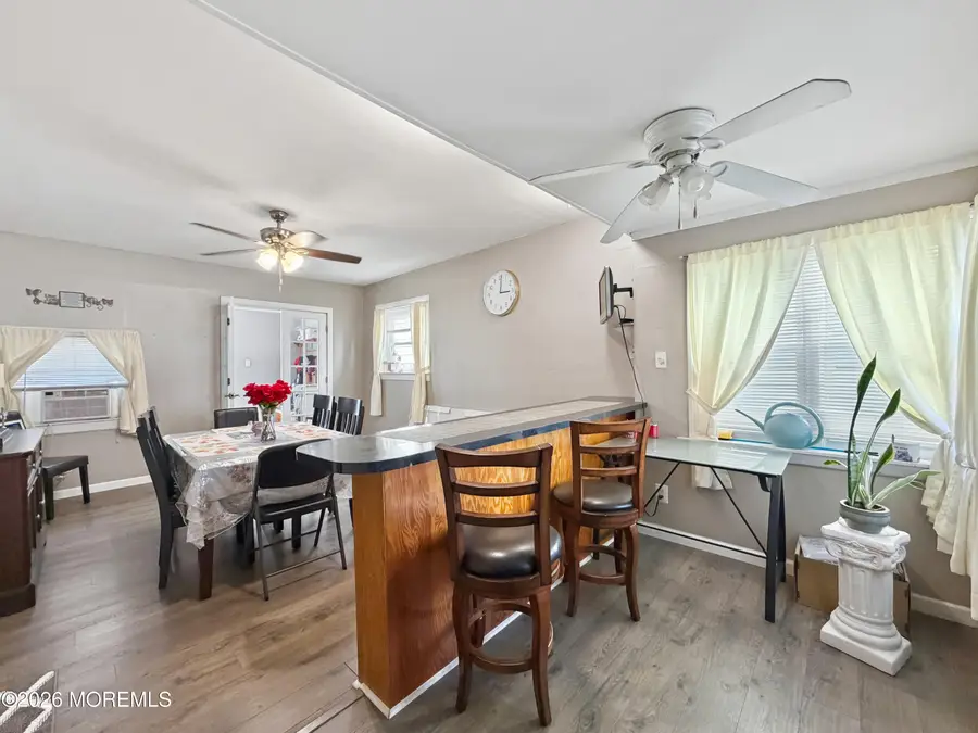 733 Schuyler Avenue, Lyndhurst, NJ 07071 - #3
