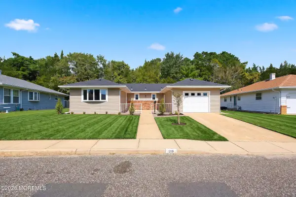 26 Grenada Street, Toms River, NJ 08757
