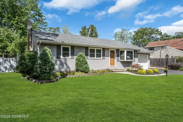 316 Anchor Avenue, Beachwood, NJ 08722