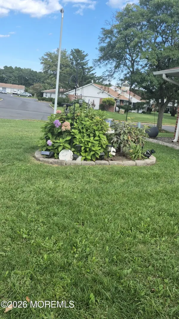 1075D Argyll Circle #1004, Lakewood, NJ 08701