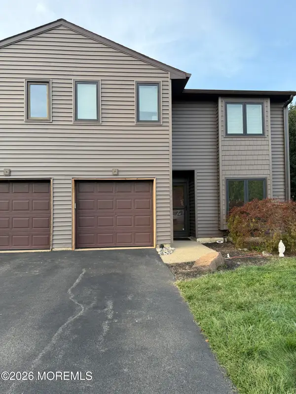 193 Pear Drive, Marlboro, NJ 07746