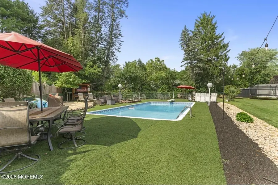 21 Cameron Court, Freehold, NJ 07728 - #3