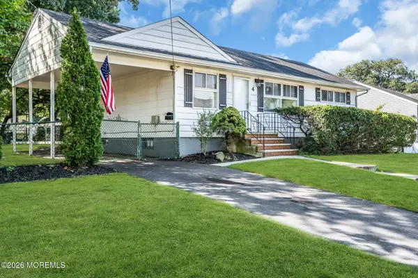 4 Parkview Terrace, Hazlet, NJ 07730