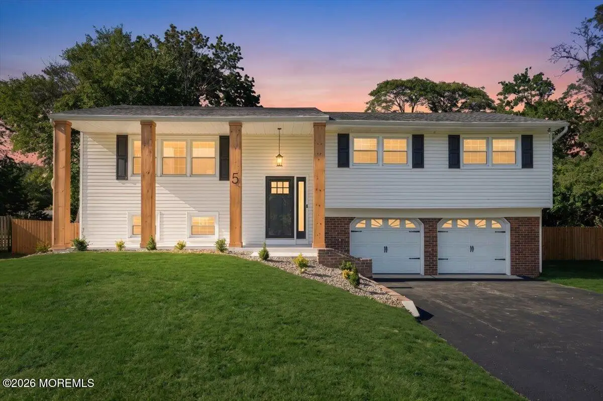 5 Colonial Way, Lincroft, NJ 07738 - #1