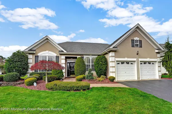 41 Portchester Drive, Jackson, NJ 08527