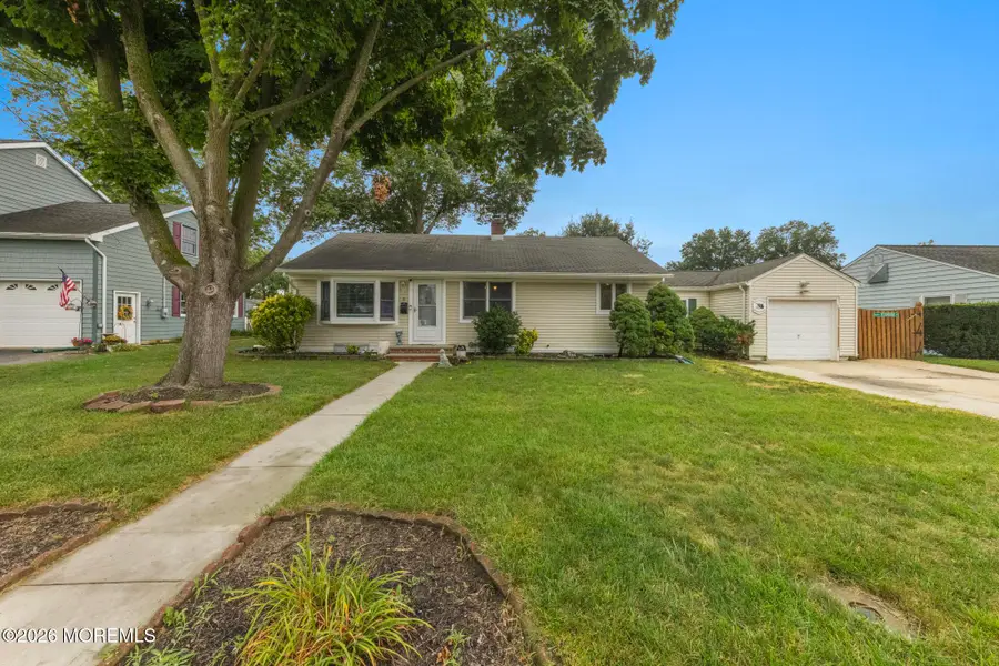 8 Meadowbrook Avenue, Eatontown, NJ 07724 - #2