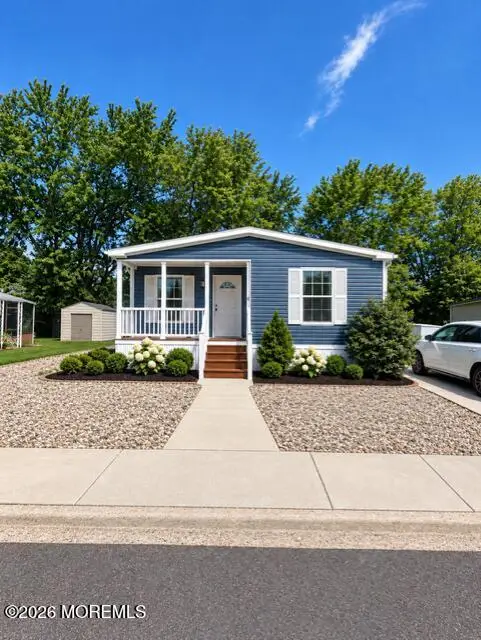 6 Eagle Road, Jackson, NJ 08527