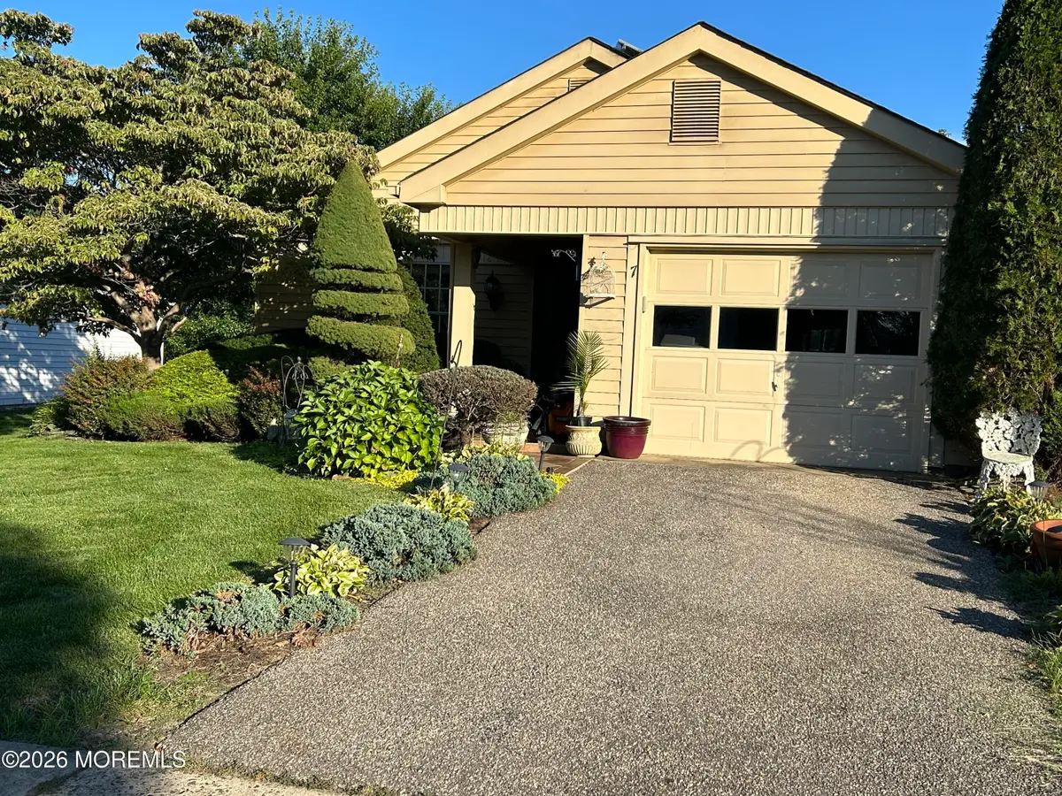 7 Reigate Lane, Manchester, NJ 08759 - #1