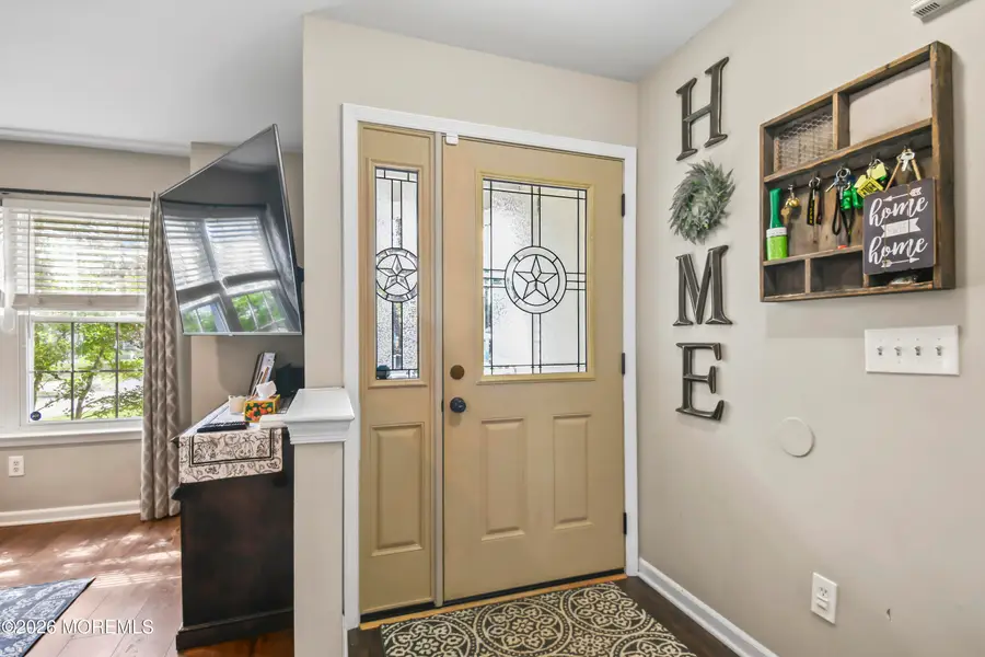 38 Edna Court, Toms River, NJ 08755 - #3