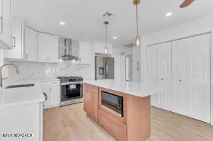 2 Sabinas Street, Toms River, NJ 08757