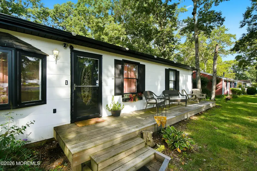 726 Lake Barnegat Drive, Lanoka Harbor, NJ 08734 - #3