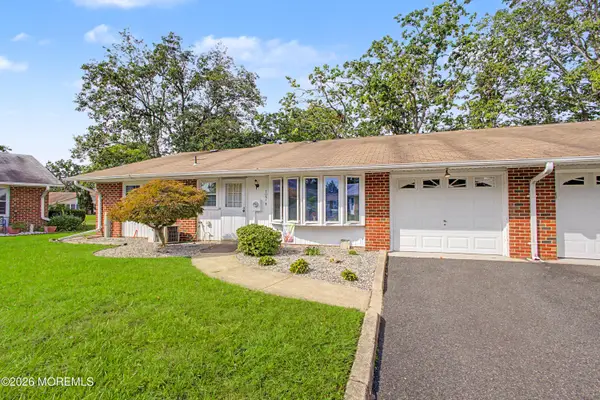 1051B Argyll Circle, Lakewood, NJ 08701