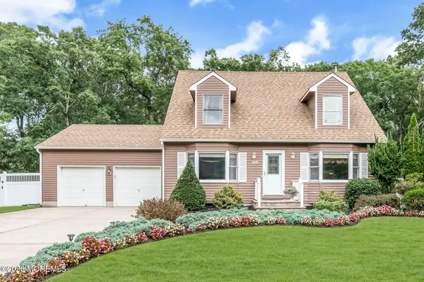 191 Edgemere Court, Toms River, NJ 08755