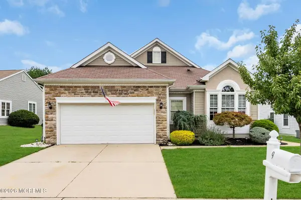9 Millstone Way, Waretown, NJ 08758