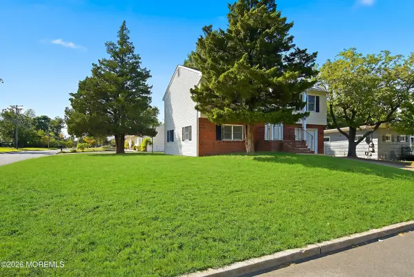 296 Lake Shore Drive, Brick, NJ 08723