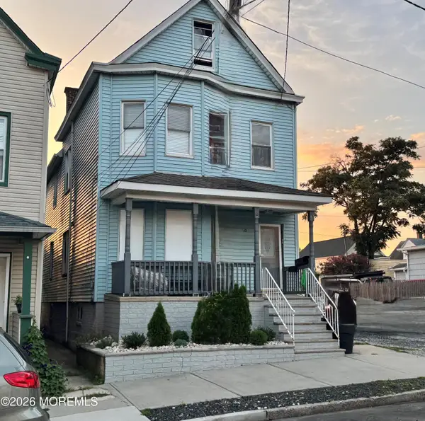 686 Charles Street, Perth Amboy, NJ 08862