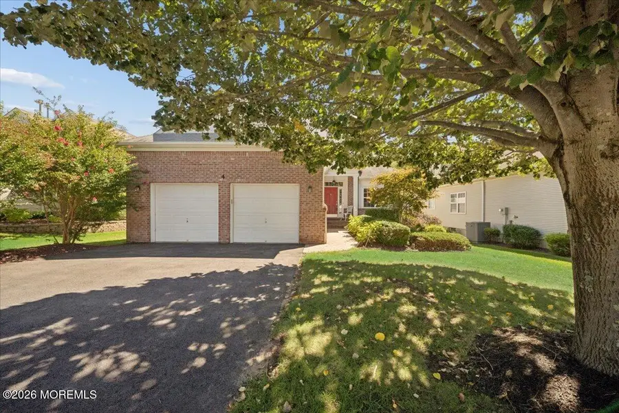 4 Gainsborough Court, Manalapan, NJ 07726 - #2