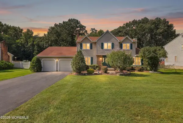 6 Grant Road, Manalapan, NJ 07726