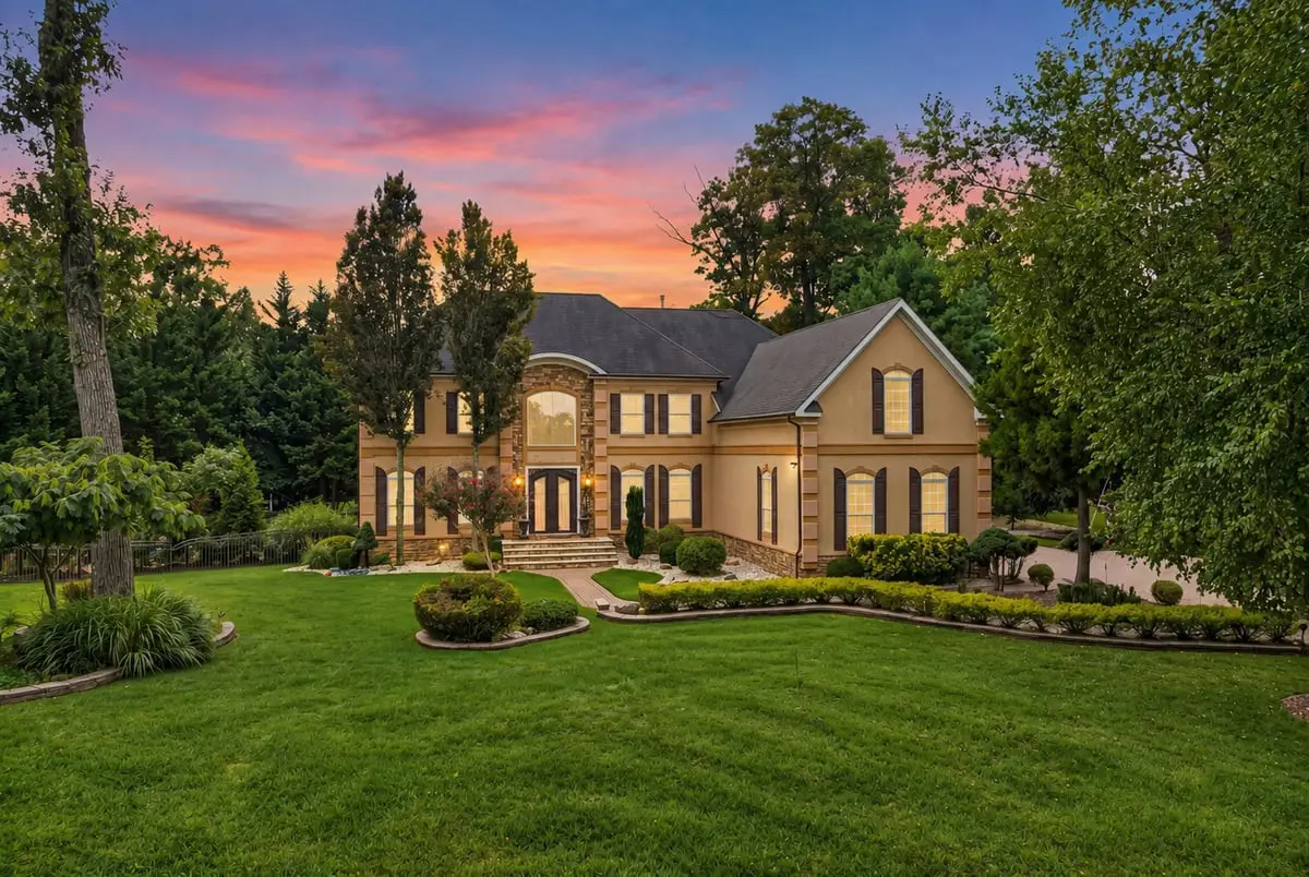 2 Lexington Court, Monroe, NJ 08831 - #1