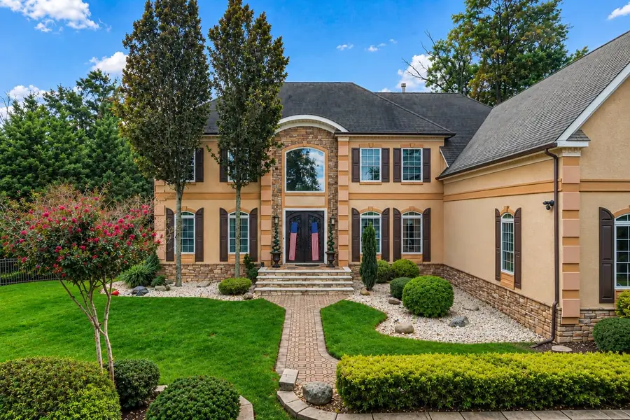 2 Lexington Court, Monroe, NJ 08831 - #3