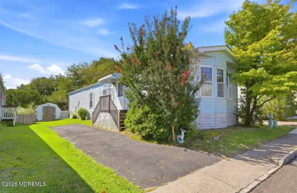 29 Secretariat Street, Howell, NJ 07731