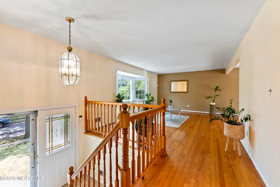 5 Yale Court, East Brunswick, NJ 08816 - #2