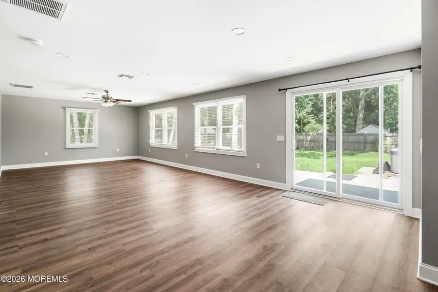 21 Murdock Place, Jackson, NJ 08527 - #3