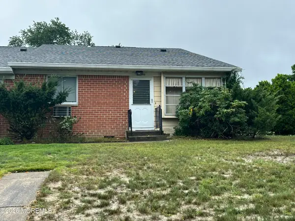 14 Independence Parkway #A, Whiting, NJ 08759