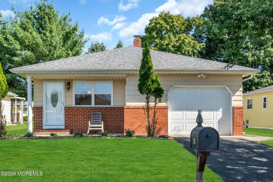 21 Boca Raton Street, Toms River, NJ 08757 - #2