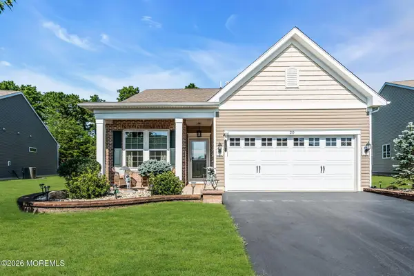 20 Aylesford Lane, Manchester, NJ 08759