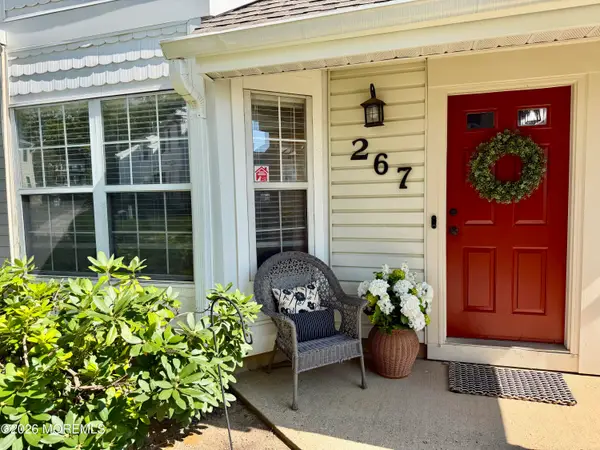 267 Tulip Lane, Freehold, NJ 07728