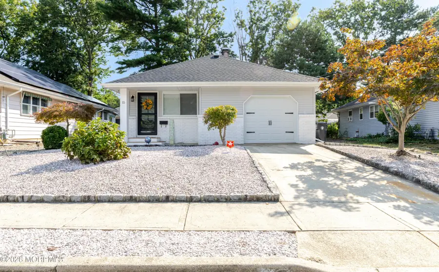 15 Mount Logan Lane, Toms River, NJ 08753 - #2