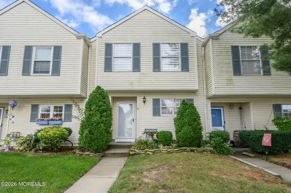 725 Darlington Drive, Old Bridge, NJ 08857