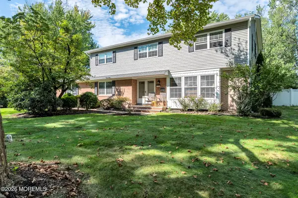 122 Hibernia Way, Freehold, NJ 07728