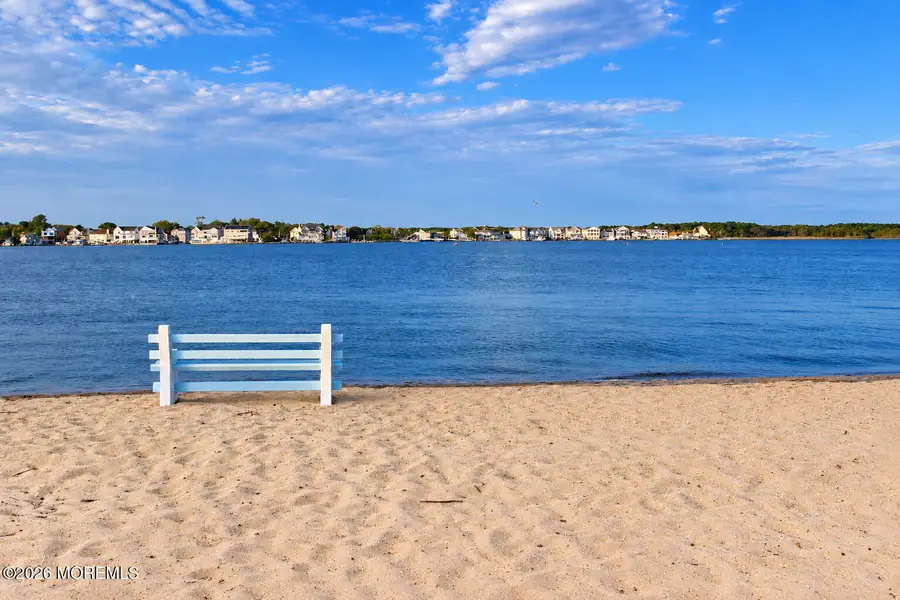 8 Frankies Lane, Toms River, NJ 08753 - #2
