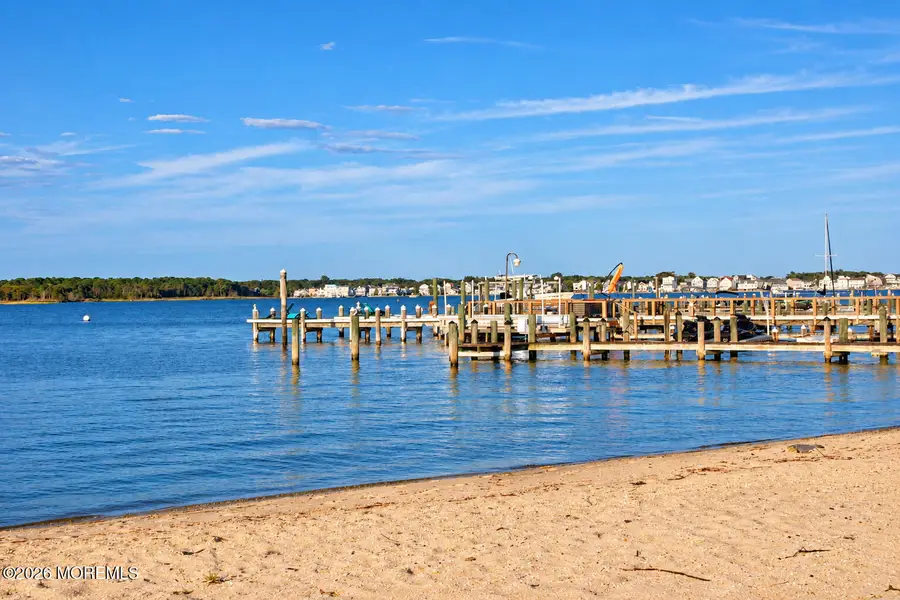 8 Frankies Lane, Toms River, NJ 08753 - #3