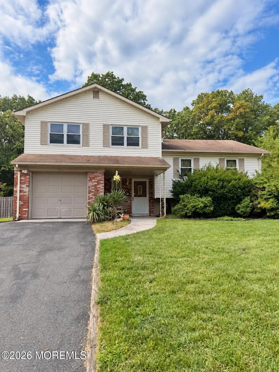 26 Chestnut Hill Road, Howell, NJ 07731 - #2