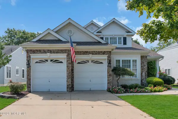 18 Spyglass Drive, Jackson, NJ 08527