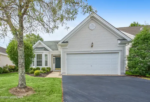 68 Stamford Drive, Jackson, NJ 08527