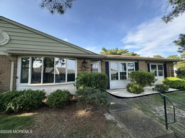 21B Cambridge Circle, Manchester, NJ 08759